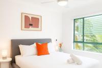 Currumbin Two Bedroom Palm Beach Retreat - Bed and Breakfast Gold Coast