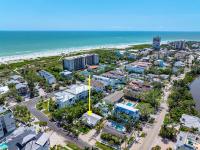 A Charming Beach Cottage by Beachside Management - B&B Siesta Key