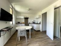 Jardin, vue montagnes, animaux OK, draps inclus - Chambres d’hôtes Bielle