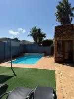 Hideaway-Poolside Comfort cottage 3km to the Beach - Ferienwohnung Kapstadt