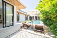 Elegant 5BR Villa with Pool & Rooftop Umalas - Chambres d’hôtes Canggu