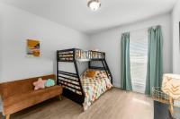 Steps to pool, beach, dining, pet friendly, and Windmark Village Center - Bed and Breakfast Port Saint Joe