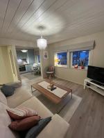 Modern Comfort in 1902 Wooden House, Tromsø Center - B&B Tromsø