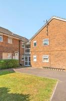 Delightful first floor two bed apartment five minutes walk from Dorking town centre - B&B Dorking