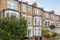 Qties Luxury Home - B&B London