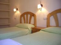 Standard Twin Room with Shared Bathroom