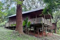 Elephant 1 Chalet Hippo Waterfront Lodge - B&B Mbombela