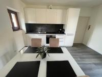 Vacallo Panorama Apartament - RentuGoo Travel - B&B Vacallo