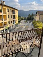 Vacallo Panorama Apartment by RentuGoo Travel - Bed and Breakfast Vacallo