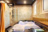 Secret SPA Jacuzzi & Cinema - B&B Grenoble