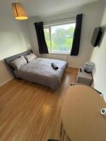 Cosy room 2 Gatwick - B&B Crawley