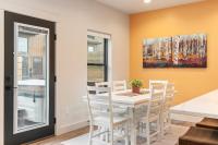 Vibrant Home with Hot Tub AC & 2 Car Garage - B&B Driggs
