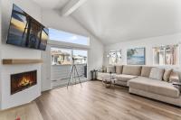 Steps to Lido Village and the Marina Heart of Lido Island 2 Car Garage - Chambres d'hôtes Newport Beach