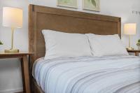 Pittsburgh Shadyside 1A Bright and Stylish Private Bedroom with Shared Bathroom - B&B Pittsburgh