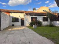 Casa Barrio Los Sauces - B&B Chascomús