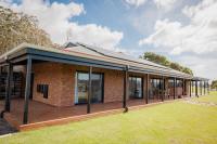 The Olive Leaf Retreat - B&B Latrobe