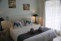 Queen Room with Garden and Pool View