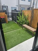 Beachside Townhouse - Bed and Breakfast Christchurch