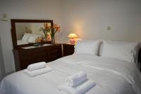 Avli Guesthouse - Chambres d'hôtes Palaiópyrgos