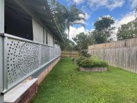 3BR Cottage Home with Ample Parking near BNE and GC - B&B Slacks Creek