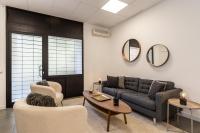 Waou Essence I Los Austrias - Corta Duración - B&B Madrid