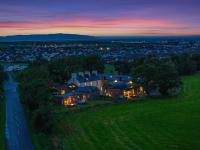 The Farmhouse at Corrstown Village - B&B Portrush