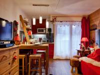 Studio rénové 2* pour 4 personnes - Centre de Brides-les-Bains avec parking et wifi - FR-1-512-167 - Chambres d’hôtes Brides-les-Bains