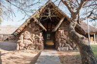Kalahari Bush Breaks Lodge - B&B Buitepos