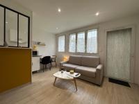 C Stockholm - Studio cosy avec extérieur privatif - Bed and Breakfast Charleville-Mézières