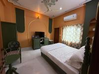 Standaard Tweepersoonskamer met Gedeelde Badkamer