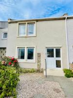Spacious 2 Bedroom Home in Picturesque Cullen - Chambres d’hôtes Cullen