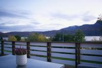 Nordic villa with outdoor jacuzzi and Aurora Borealis view - Bed and Breakfast Stornes