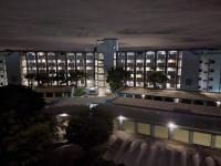 Vista Retreat - Stylish Flat at Menlyn Main - Chambres d'hôtes Pretoria