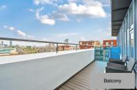 Canary Wharf Skyline ViewI Modern and Bright Top-Floor RoomsI Not Whole Flat - Chambres d'hôtes Londres
