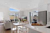 Perfect Papamoa Beach Bach - Chambres d’hôtes Papamoa