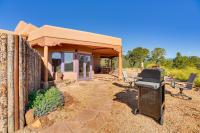 Panoramic Vistas: Glorieta Adobe Near Pecos River - Bed and Breakfast Glorieta