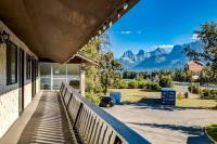 Gateway Suites Perfect rest on your way to Banff - B&B Canmore