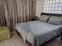 Yakhe self-catering Cozy styled 1 bedroomed - Bed and Breakfast Edenvale