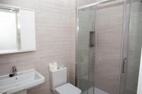 Brand-New 2-Bedroom Apartment, 500m from the Beach - Ferienwohnung Torre del Mar