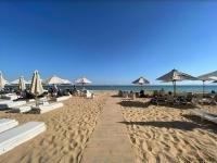 Salty Life Chalet, Azha - B&B Al ‘Ayn as Sukhnah