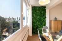 Charming Estoril Apt One Min Walk to the Beach - Ferienwohnung Estoril