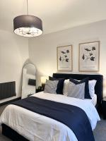 1 BR Flat - Short Lets & Serviced Accommodation Peak District With Free Fast WiFi & Flexible Parking Options - B&B Matlock Bank