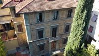 Viale Volta Authentic Apartment - B&B Florence
