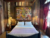 Sticky Rice Villa with Free One Way Airport Transfer