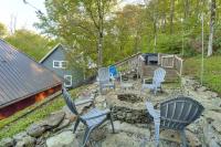 'Tookies Retreat' Walk to Mairina! Home w/ Hot Tub - Chambres d'hôtes Smithville