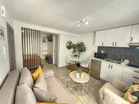 Studio mit Gartenblick