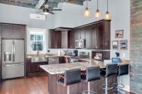 Rustic Creole Cottage Walk to FQ & Mardi Gras - Ferienwohnung New Orleans