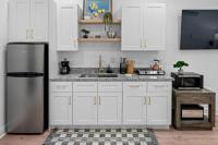 Midtown Retreat - Leftside Unit - Ferienwohnung Tampa