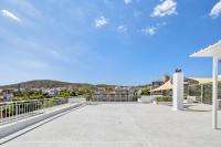 Apt 1' From The Sea With Private Terrace & BBQ - Chambres d'hôtes Vári