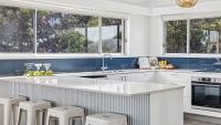 Pandanus - Spacious Waterfront Escape - Holiday Yamba - B&B Yamba